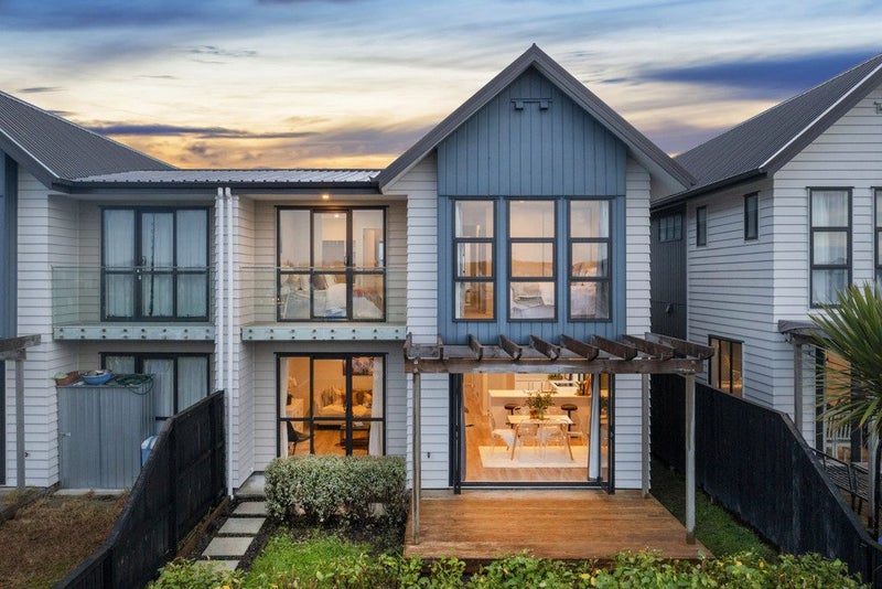 15 Irving Place, Hobsonville, Auckland - Carousel 2