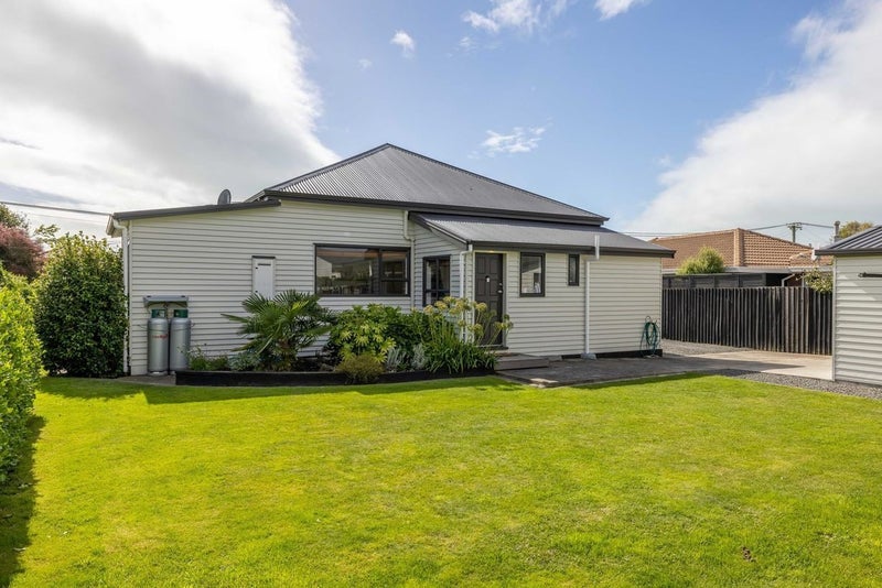 2B Vivian Street, Burwood, Christchurch - Carousel 2