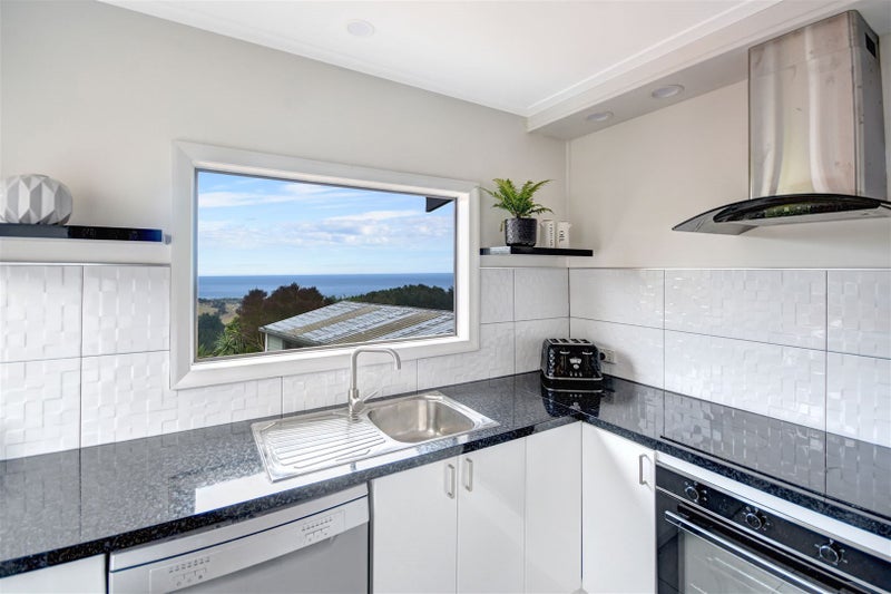 298 Highcliff Road, Highcliff, Dunedin - Carousel 1