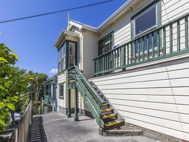 211 Aro Street, Aro Valley, Wellington - Carousel 2