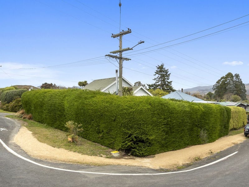 50 Park Road, Warrington - Carousel 26