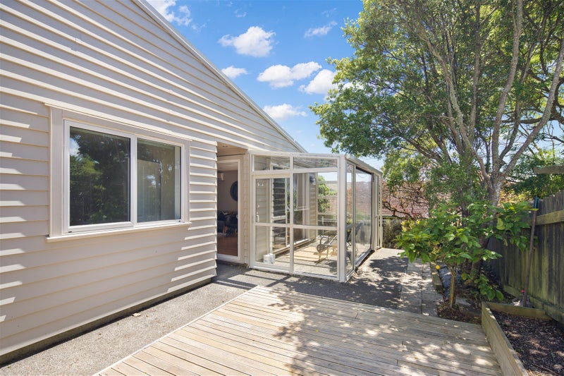 8A Dominica Crescent, Grenada Village, Wellington - Carousel 1