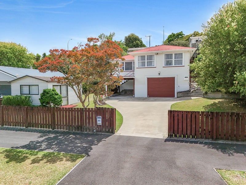 25 Bretton Terrace, Hillcrest, Hamilton - Carousel 1