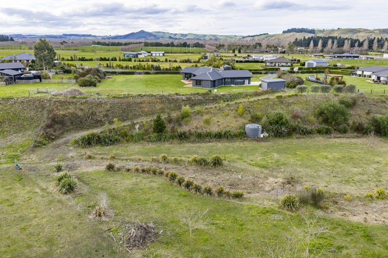 61 Bellerby Lane, Hastings - Carousel 34