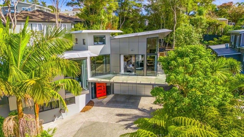 20D Konini Road, Titirangi, Auckland - Carousel 2