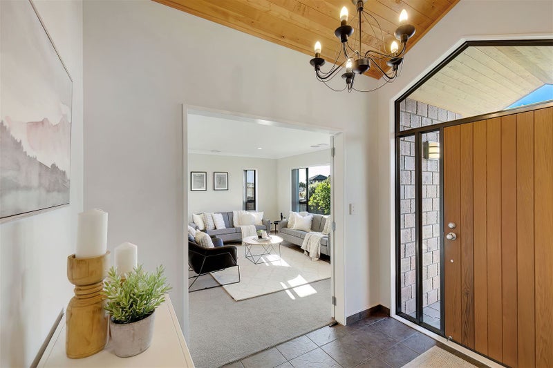 16 Dusky Crescent, Aotea, Porirua - Carousel 2