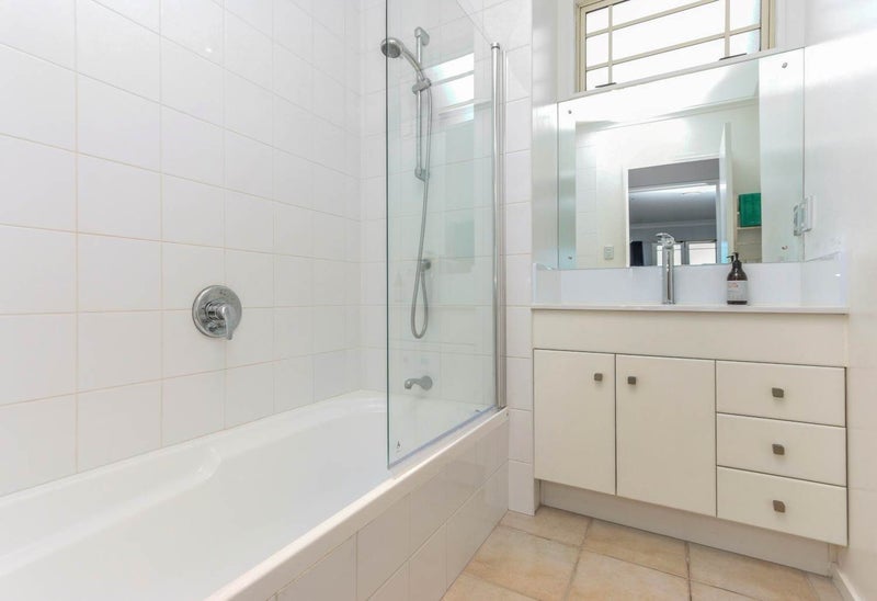 13A Waiohua Road, Greenlane, Auckland - Carousel 16