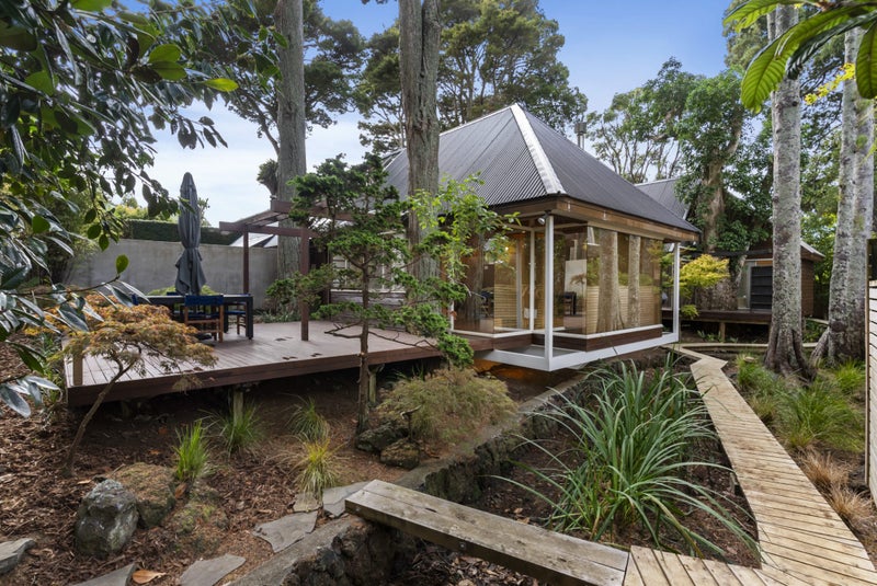 17 Cobblestone Lane, Hillcrest, Auckland - Carousel 1