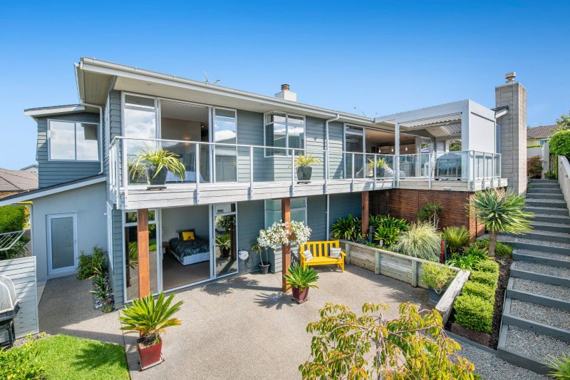 39 Grand Drive, Orewa, Orewa - Carousel 1