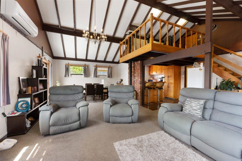 1/10 Wilford Street, Wallaceville, Upper Hutt - Carousel 2