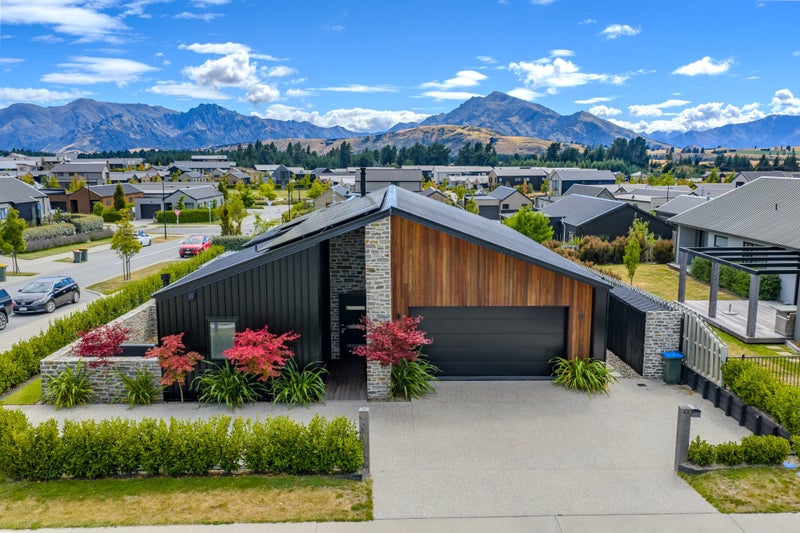 32 Mount Nicholas Avenue, Wanaka - Carousel 1
