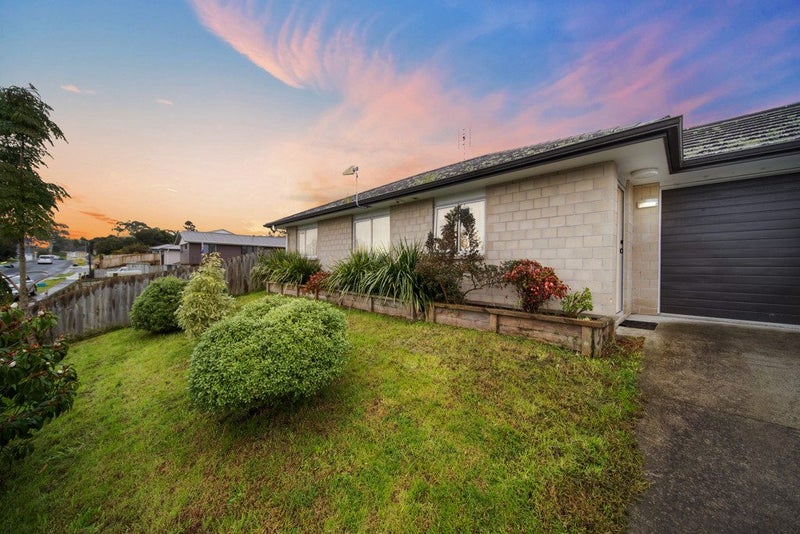 32 Heather Green Avenue, Meremere - Carousel 2