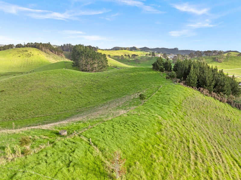 2 Whareora Road, Kensington, Whangarei - Carousel 16