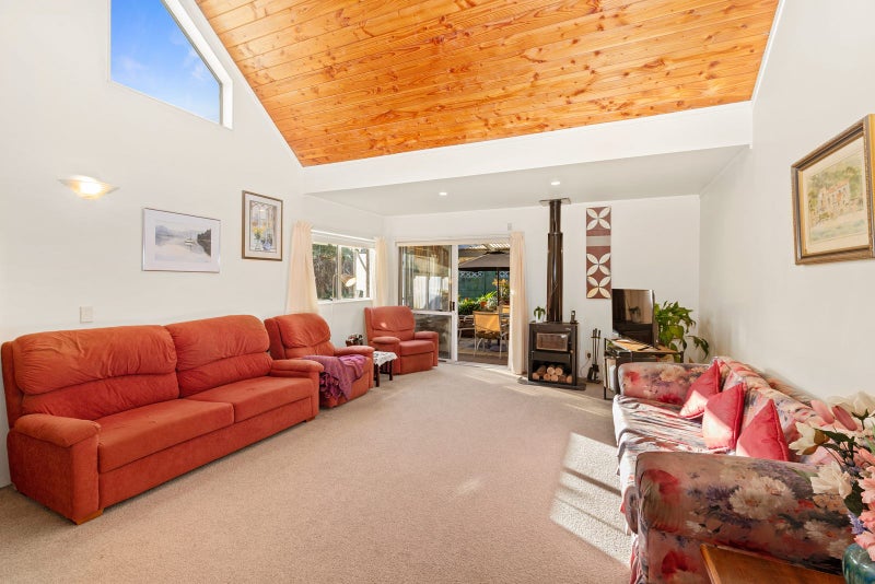 2/30 Wharf Road, Te Atatu Peninsula, Auckland - Carousel 2