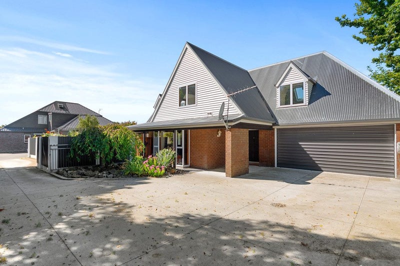 18 Pyatt Place, Redwood, Christchurch - Carousel 1