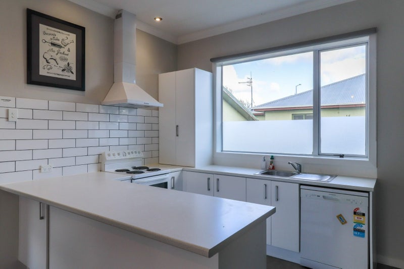 12 Maitland Street, Strathern, Invercargill - Carousel 2