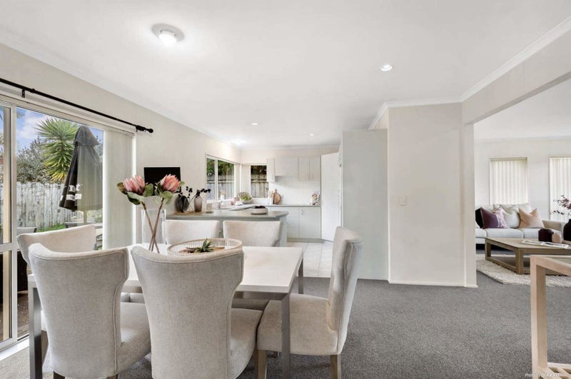 1/11 Keswick Close, Northpark, Auckland - Carousel 2