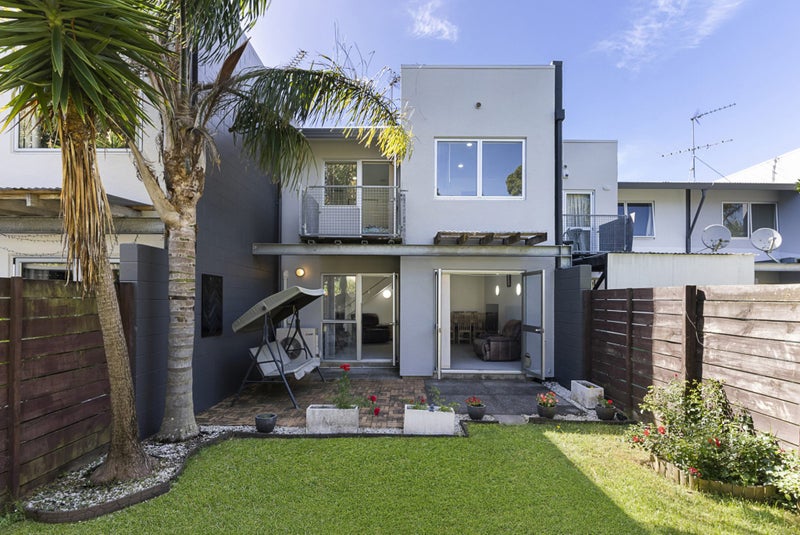 17/8 Eaglehurst Road, Ellerslie, Auckland - Carousel 1