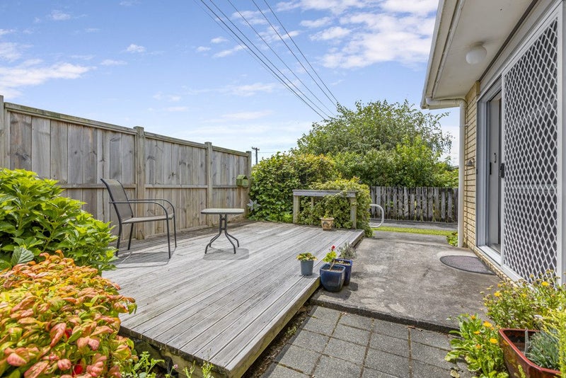 1/17 Walsh Road, Westown, New Plymouth - Carousel 2