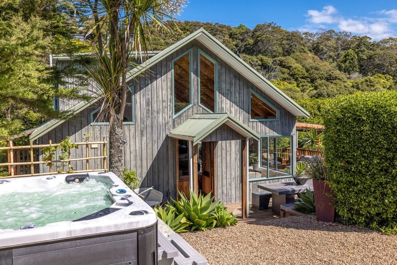 22 Frank Street, Oneroa, Waiheke Island - Carousel 35