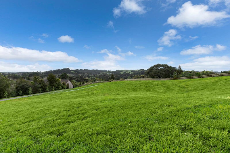 39 Robinson Road, Albany - Carousel 1