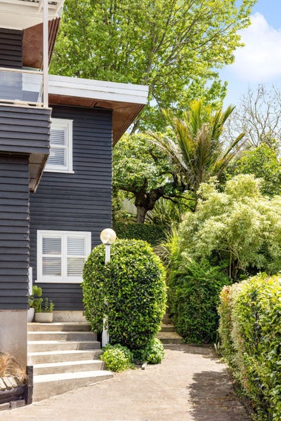 98 Awatere Avenue, Beerescourt, Hamilton - Carousel 2