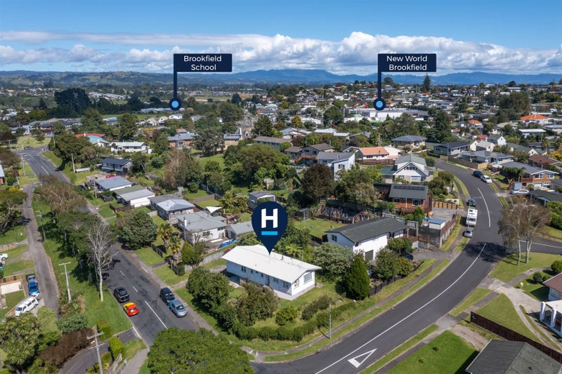 2 Grosmont Terrace, Brookfield, Tauranga - Carousel 1