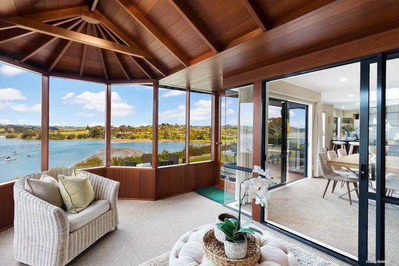 224 Sandspit Road, Shelly Park, Auckland - Carousel 1