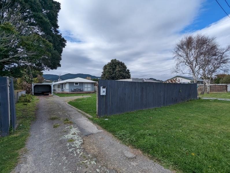 88 Rata Road, Raumati Beach, Paraparaumu - Carousel 1