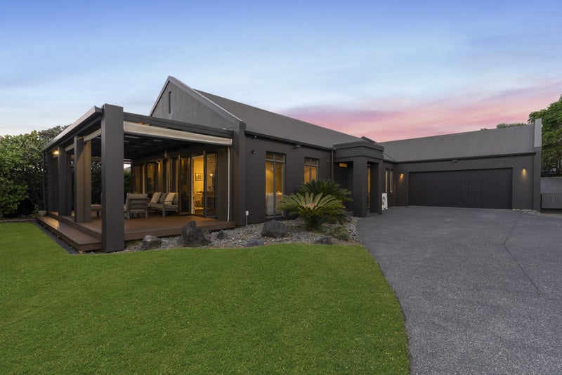 29 Te Wharau Drive, Greenhithe, Auckland - Carousel 1