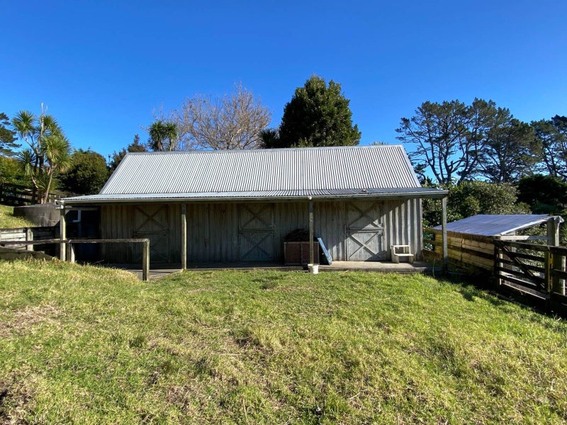 159 Glenmore Road, Albany - Carousel 17