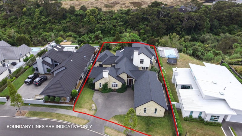 29 Amokura Crescent, Flagstaff, Hamilton - Carousel 1