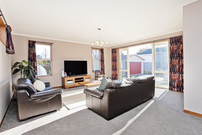 12 Park Street, Gladstone, Invercargill - Carousel 2