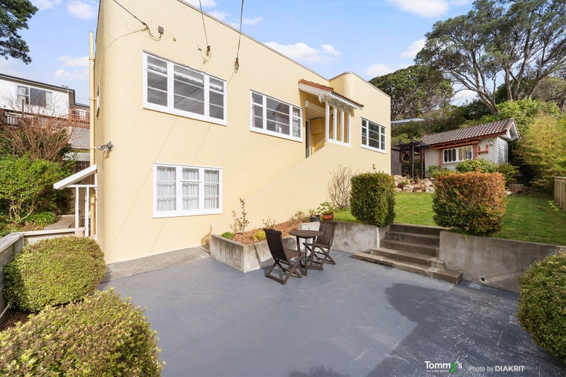 38 Shirley Street, Karori, Wellington - Carousel 1