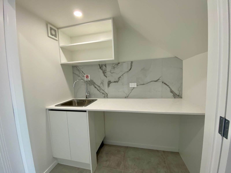 2/954 East Coast Road, Northcross, Auckland - Carousel 13