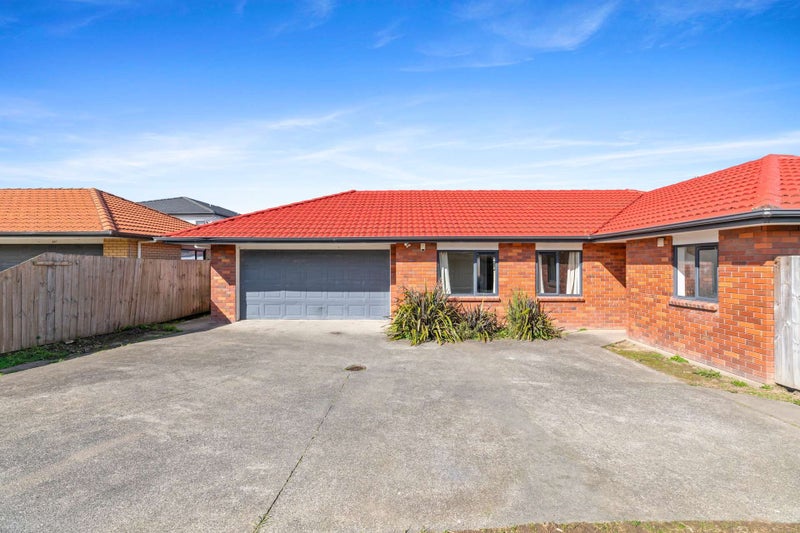 51B Halver Road, Hillpark, Auckland - Carousel 1