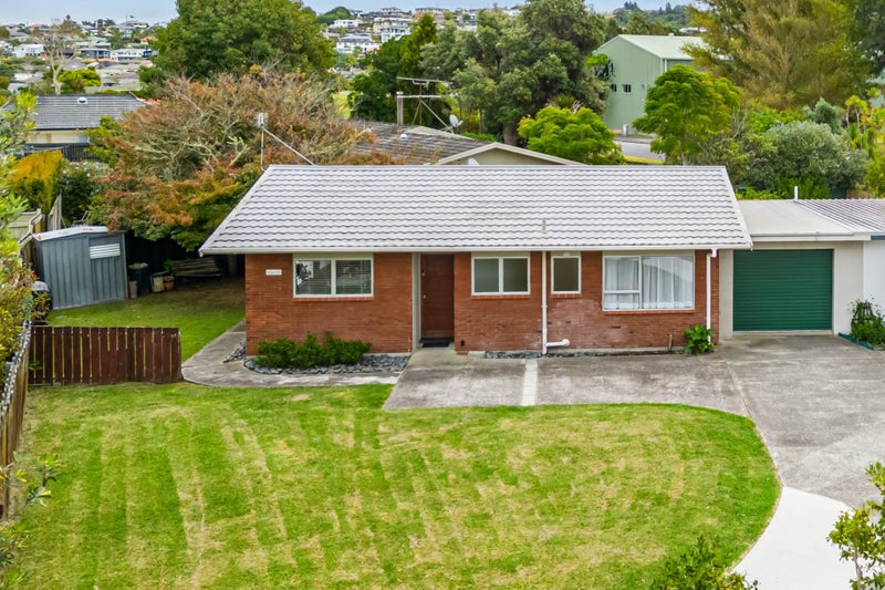 1/71 Florence Avenue, Orewa, Orewa - Carousel 1