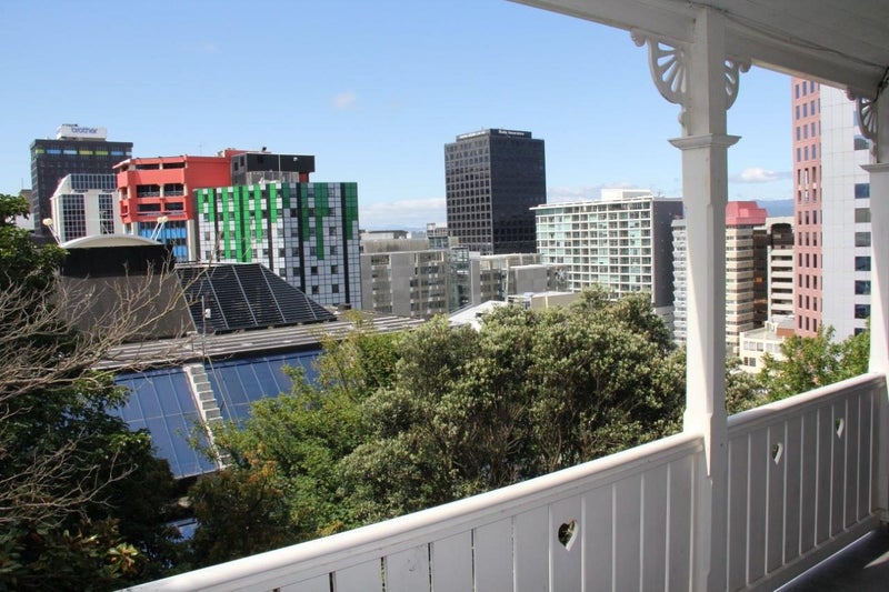 5 Allenby Terrace, Wellington Central, Wellington - Carousel 1