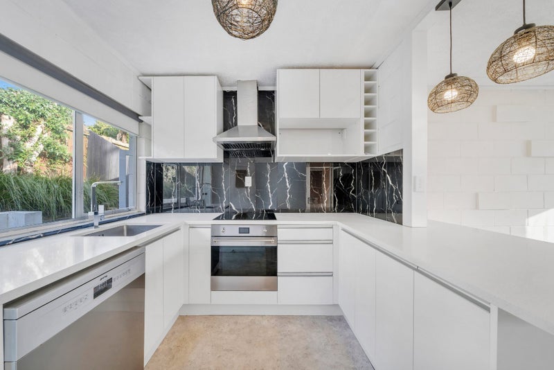 1/17 Emirau Place, Glenfield, Auckland - Carousel 2