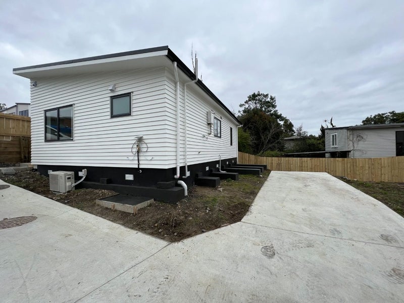 164B Edmonton Road, Te Atatū South, Auckland - Carousel 8