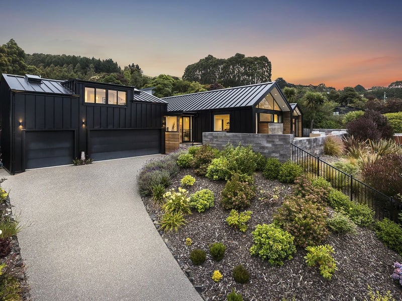 22 Clearwater Street, Broad Bay, Dunedin - Carousel 2