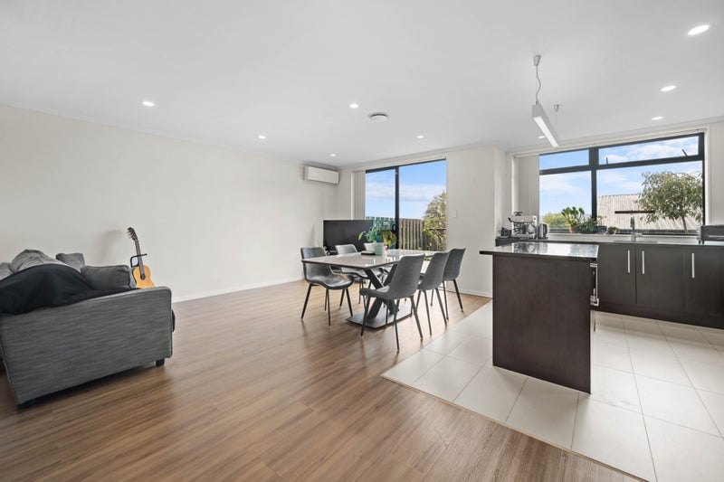 53/182 Flat Bush School Road, Flat Bush, Auckland - Carousel 1