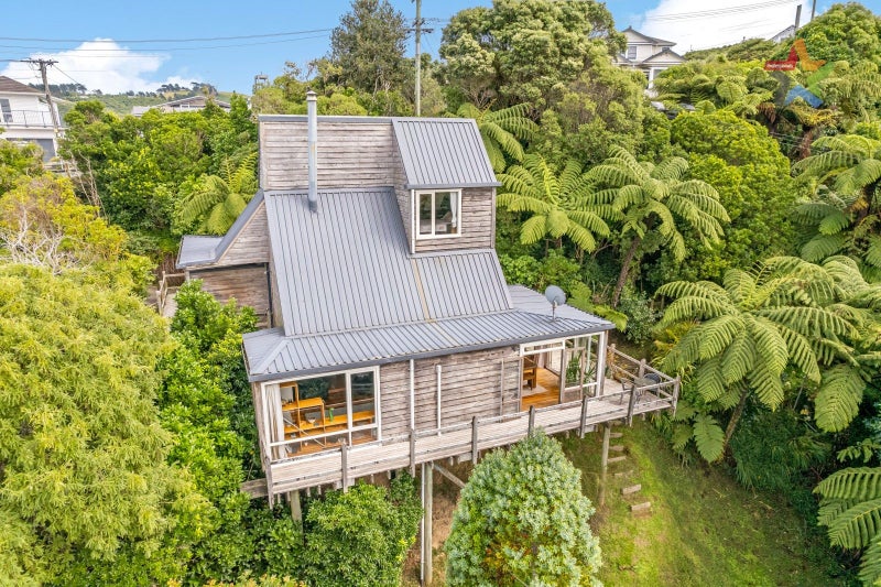 22 Maungaraki Road, Korokoro, Lower Hutt - Carousel 1