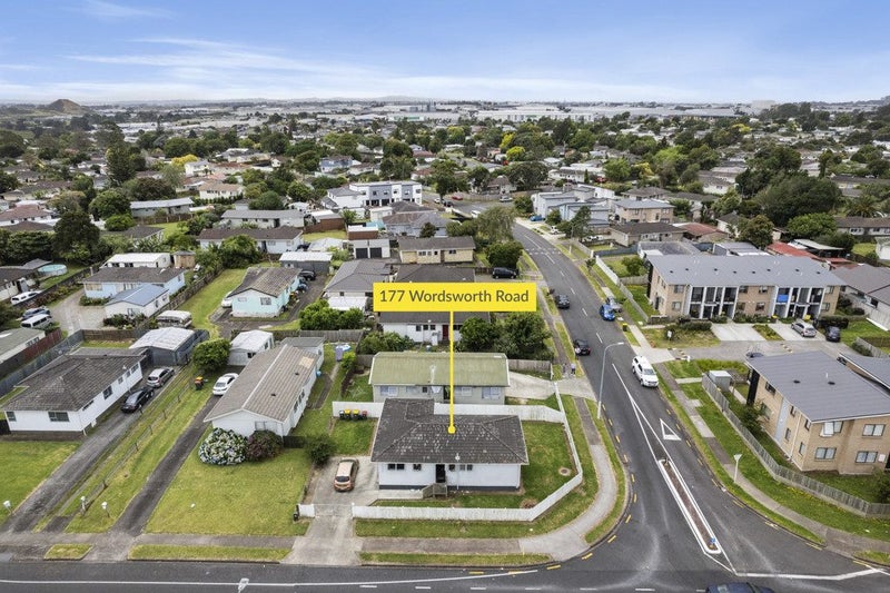 177 Wordsworth Road, Manurewa, Auckland - Carousel 1