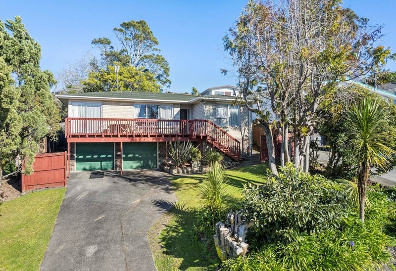 27 Fitzwater Place, Henderson, Auckland - Carousel 2