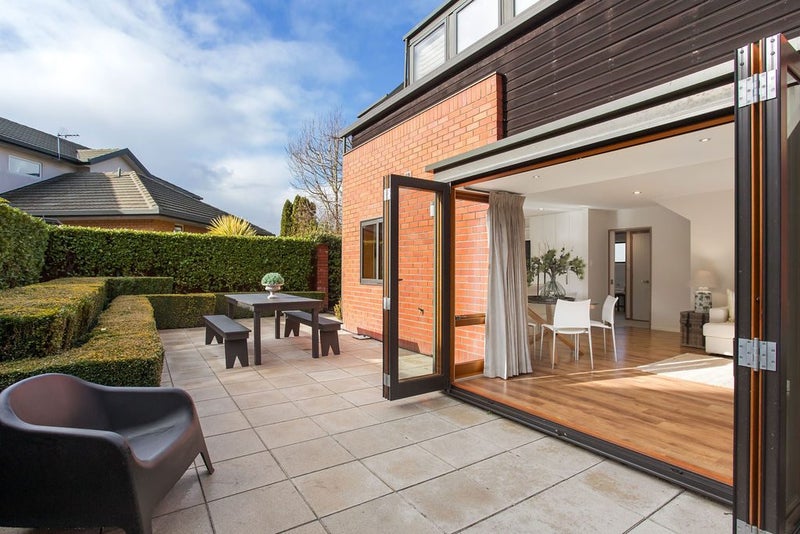 114B Memorial Avenue, Burnside, Christchurch - Carousel 1