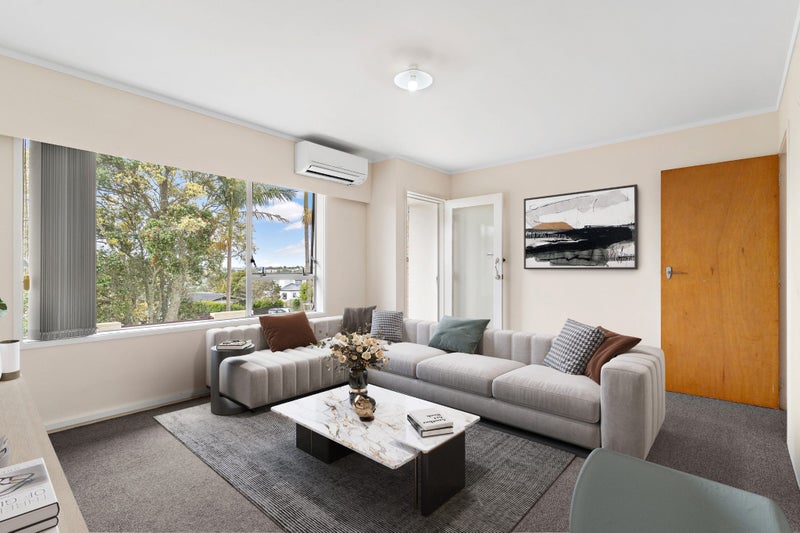 2/1 Flagstaff Place, Massey, Auckland - Carousel 2