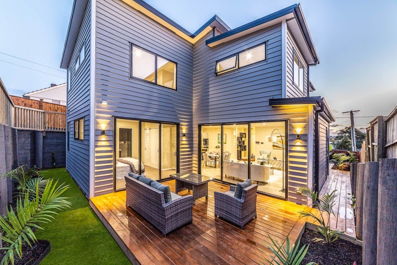 21A Haughey Avenue, Three Kings, Auckland - Carousel 1