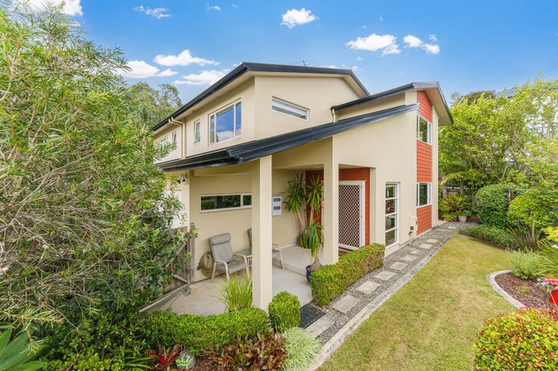 24 Carento Way, Stanmore Bay, Whangaparaoa - Carousel 1