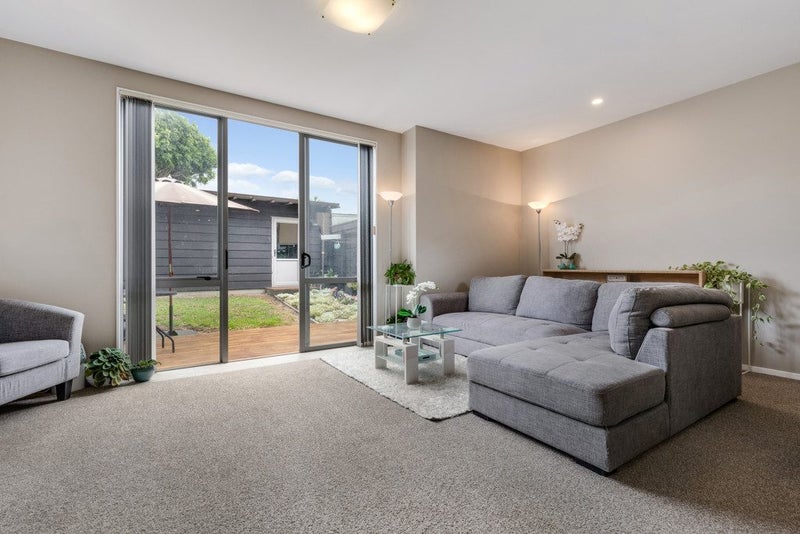 48 Kirikiri Lane, East Tamaki, Auckland - Carousel 2